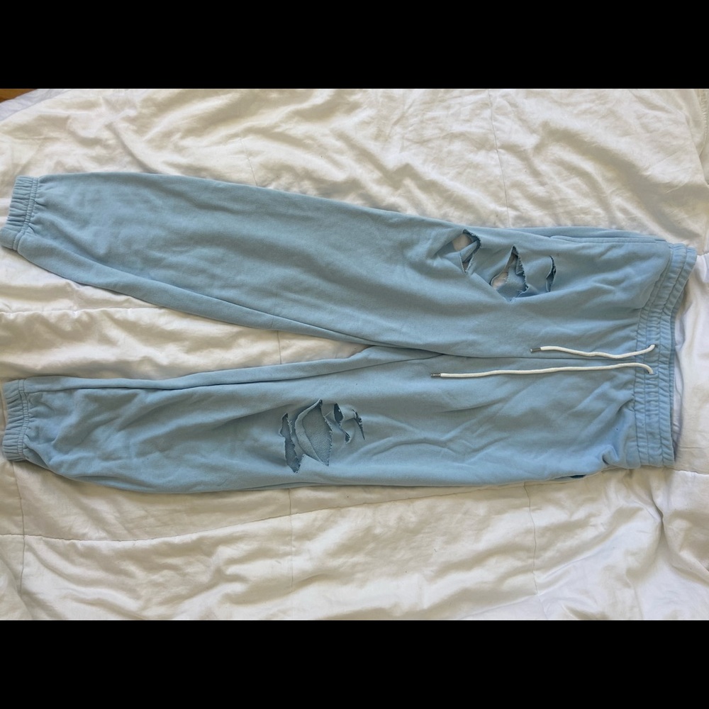Preppy ripped sweatpants
